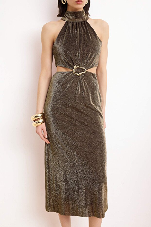 Altın Simli Cut Out Detaylı Maxi Şık/Gece Elbise TPRSS26EL00054 - 3