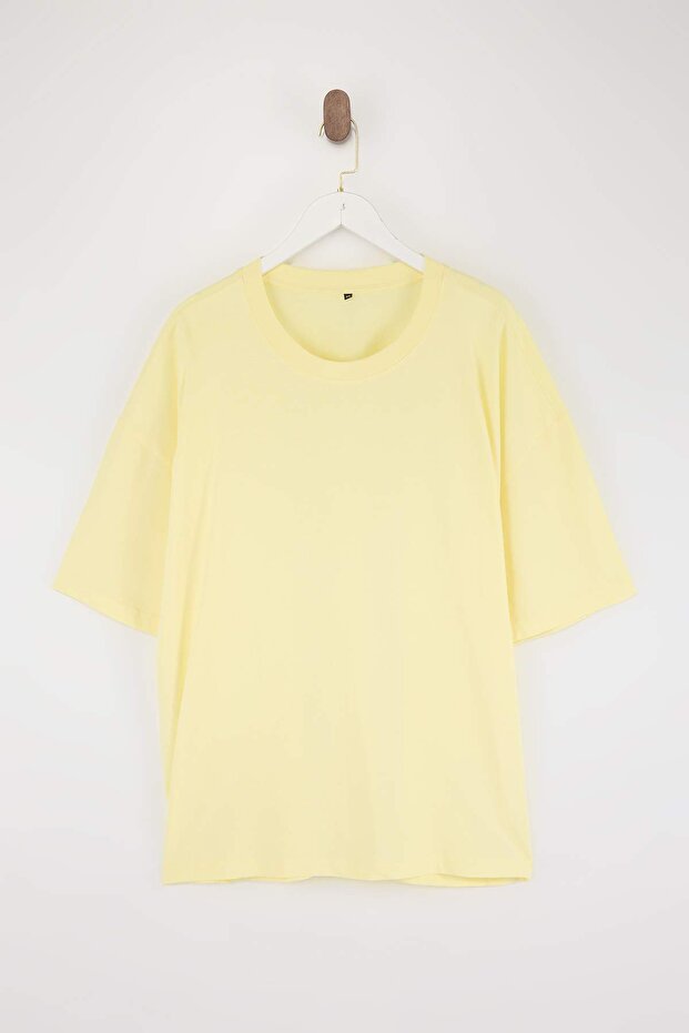 Büyük Beden Sarı Oversize/Geniş Kesim %100 T-Shirt TMNSS23TS00139 - 4