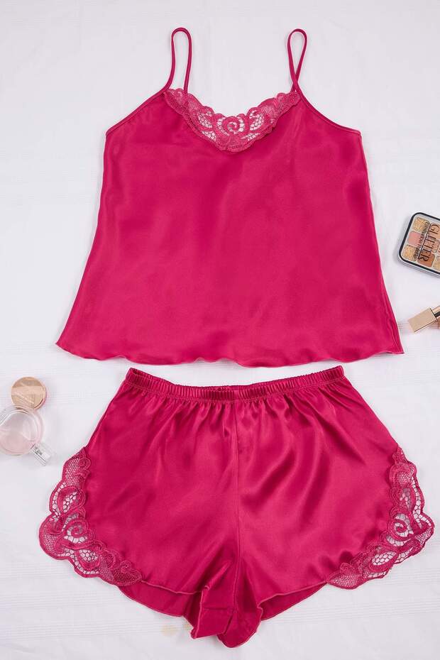 Fuşya Dantelli İp Askılı Saten Şortlu Dokuma Pijama Takımı THMAW21PT0843 - 2