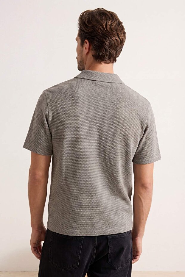 Haki Regular/Normal Kesim Dokulu Polo Yaka T-shirt TMNSS26PO00009 - 2