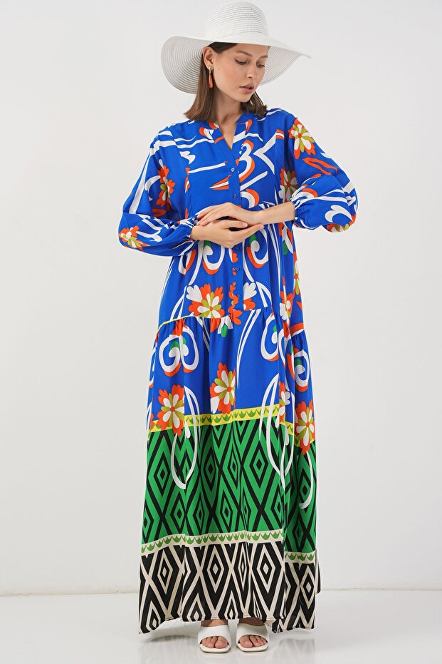 فستان ماكسي منقوش بياقة على شكل حرف V وأزرار من BDART - 4