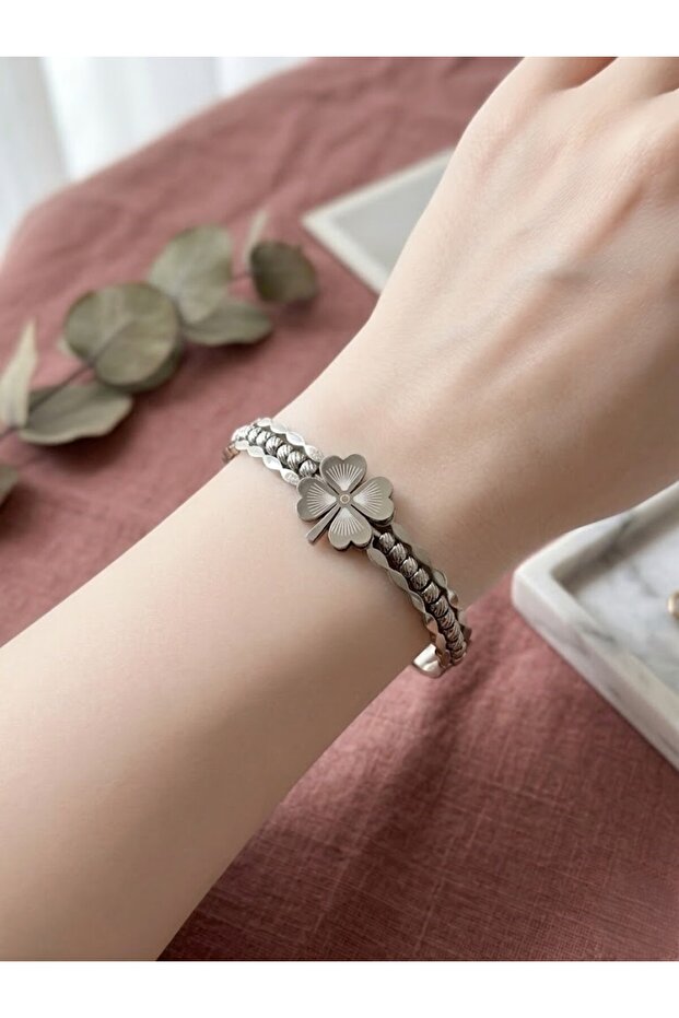 Steel Clover Zircon Stone Handcuffs White