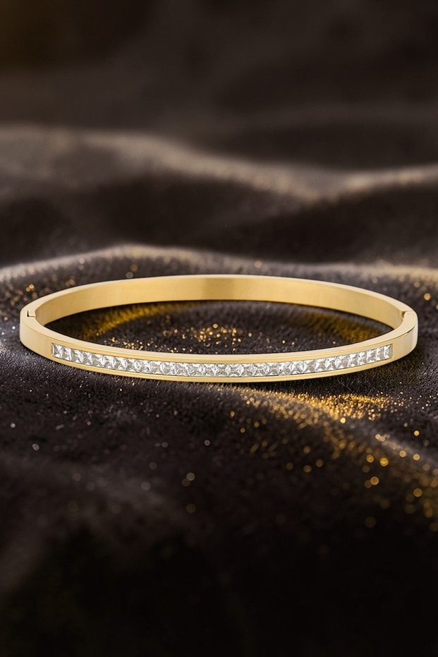 Gold Color Stainless Steel Bracelet in Stylish Box - Water-Resistant , Guaranteed Tarnish Resistant Dkkblk2009C3