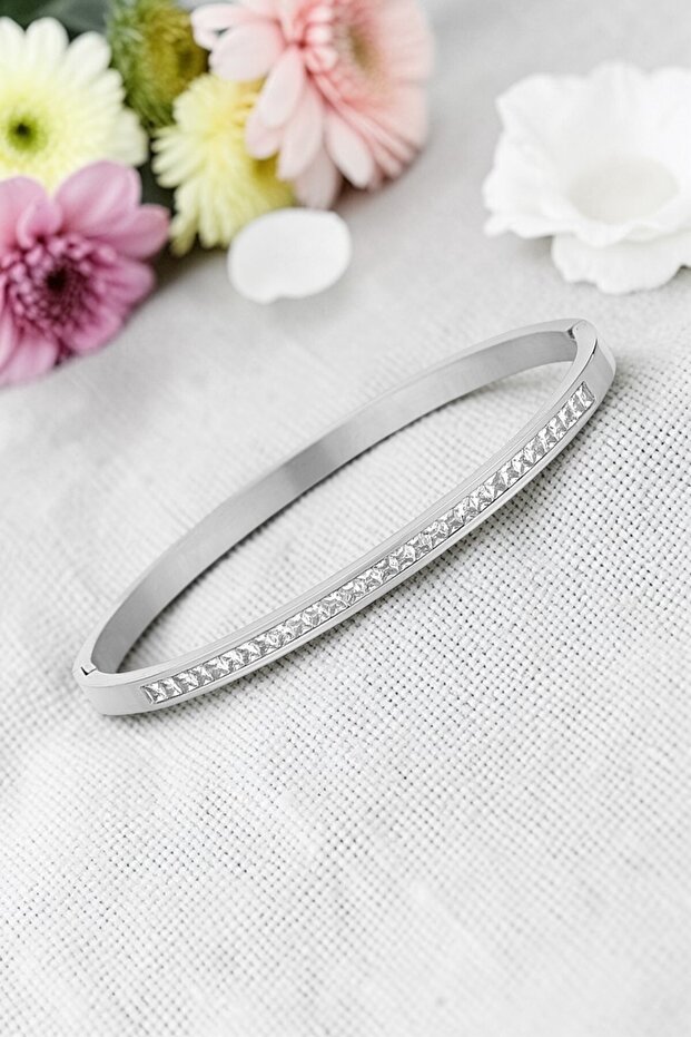 Silver Color Stainless Steel Bracelet in Stylish Box - Water-Resistant , Guaranteed Tarnish Resistant Dkkblk2009C6