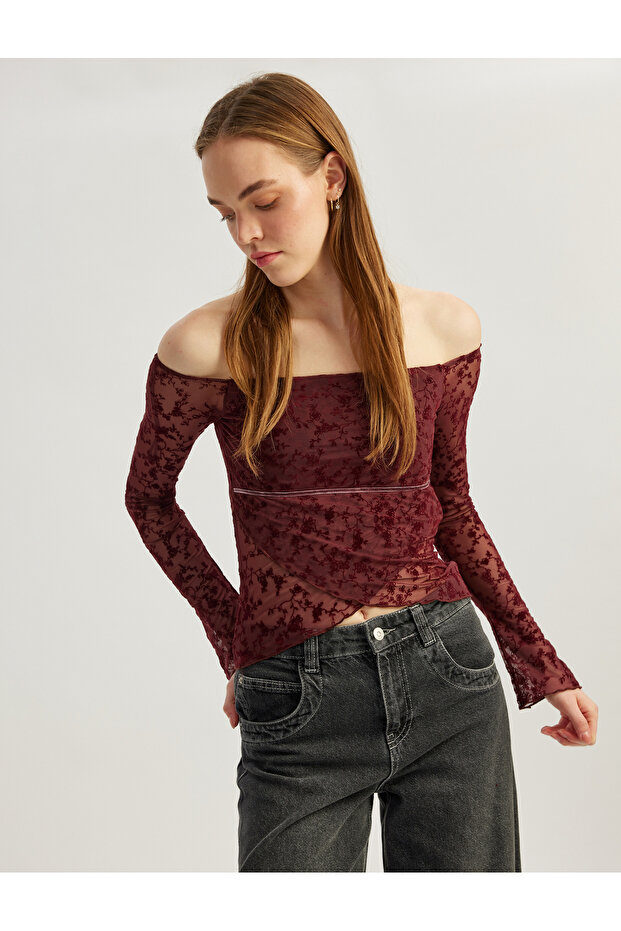 Asymmetrical Boat Neck Off-The-Shoulder Lace Long Sleeve T-Shirt