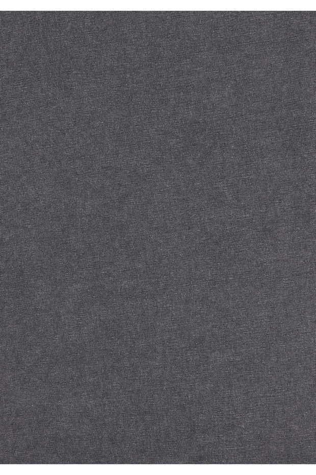 قميص داخلي رجالي ذو مقاس عادي من أنثراسايت - 5