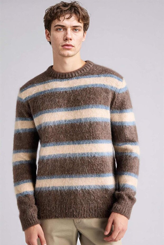 Standard-Fit Strickpullover G9562AX25CW