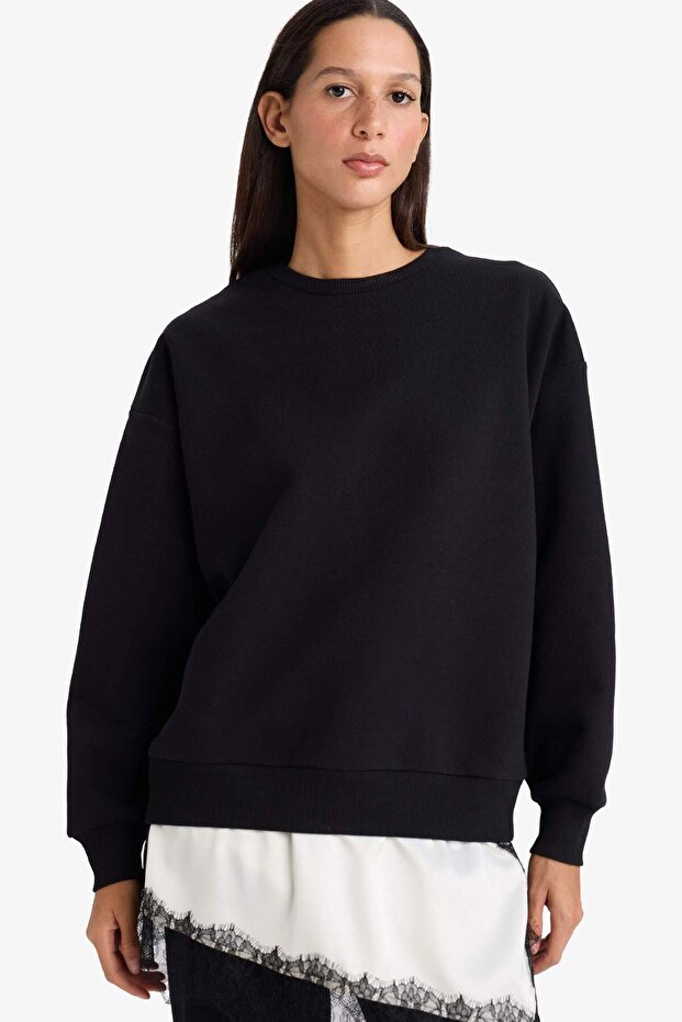 Relax Fit Crew Neck Hem Lace Detailed Sweatshirt G8595Ax25Cw
