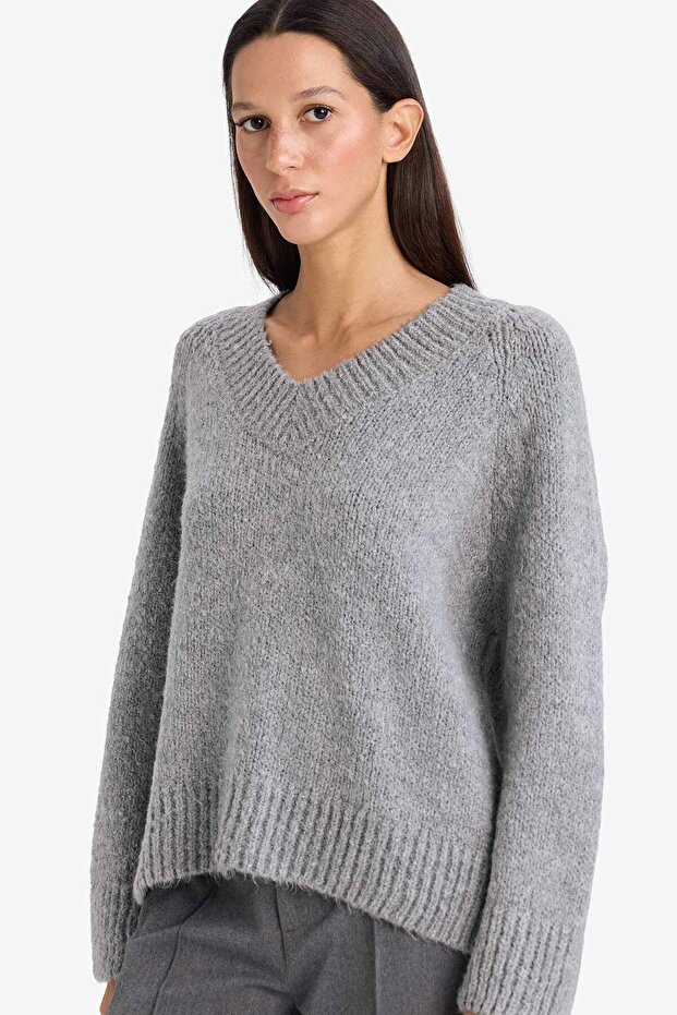 Oversized V-Neck Knitwear Sweater G6290Ax25Wn