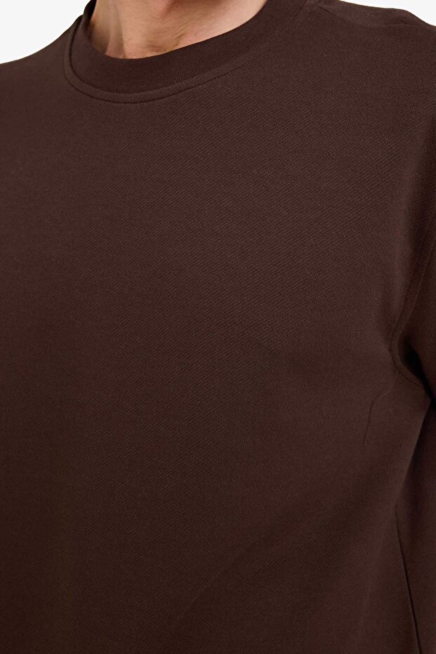 سويت شيرت بياقة دائرية بسيطة G6721AX25AU - 4