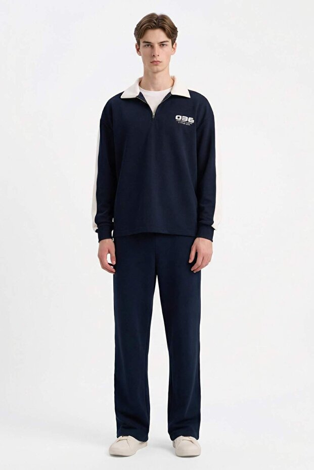 Flat-Legged Sweatpants with Tie-Up Waist G6751Ax25Au
