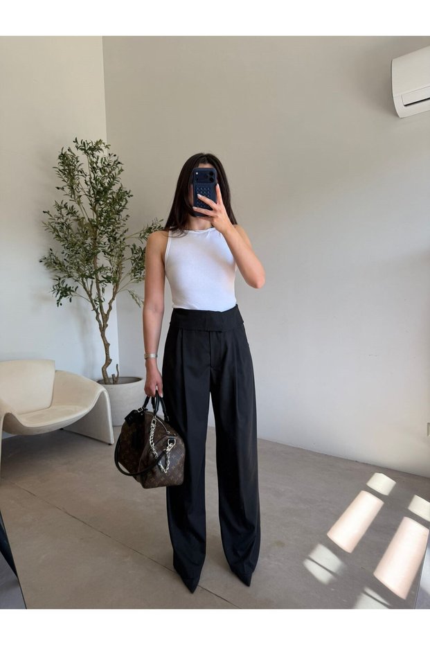 Black Waist Detailed Pocket Trousers