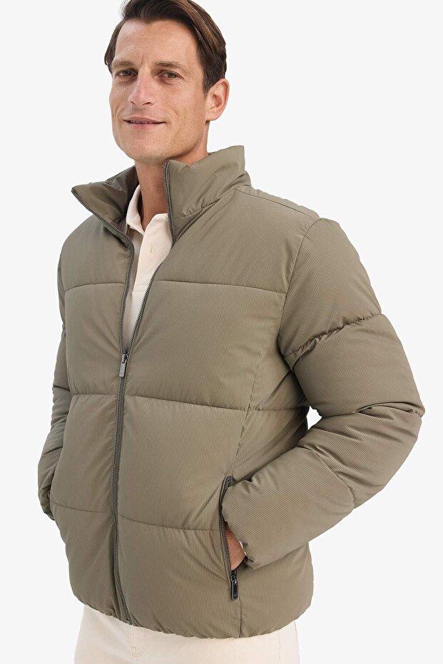 Warm Water Repellent Windproof Stand Collar Lined Winter Coat with Zipper Pockets F0307Ax25Wn