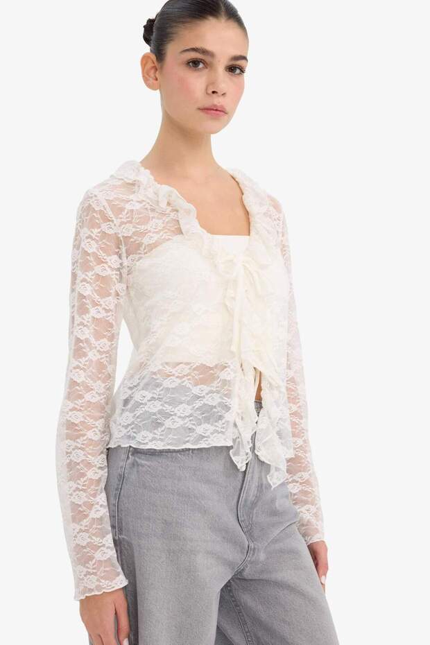 Fitted V-Neck Front Tie-Up Lace Long Sleeve Blouse G2868Ax25Au