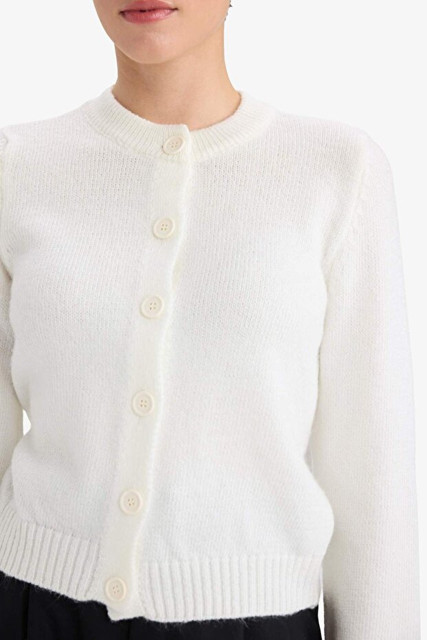 Basic Buttoned Soft Touch Strickjacke aus weichem Strick E3654AX25WN - 5