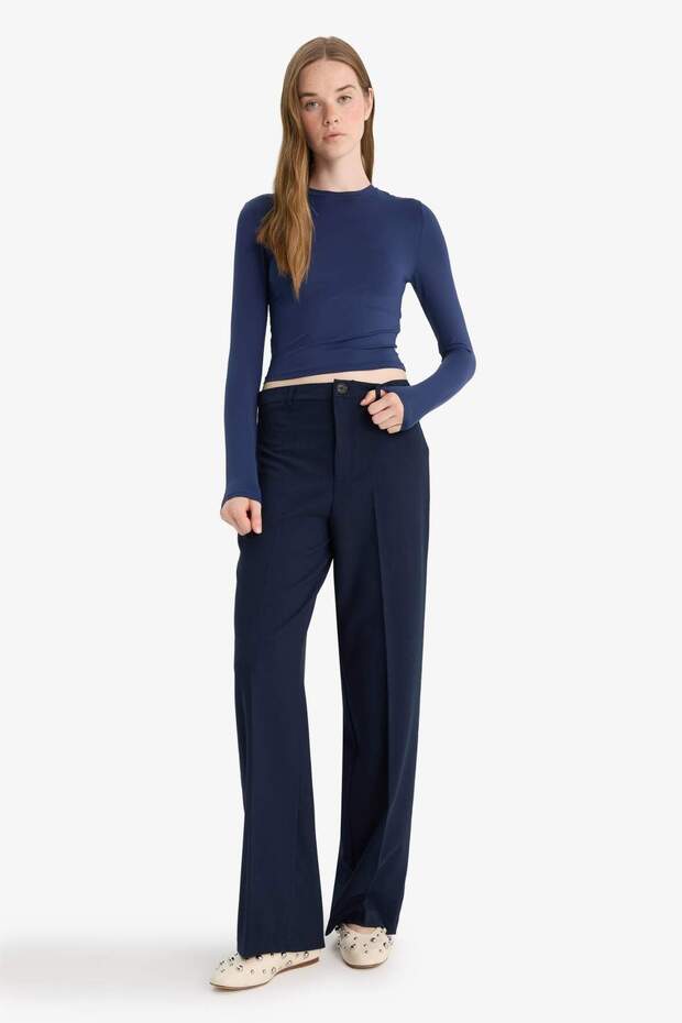 Figurbetontes Basic-T-Shirt (26 SP) - 2