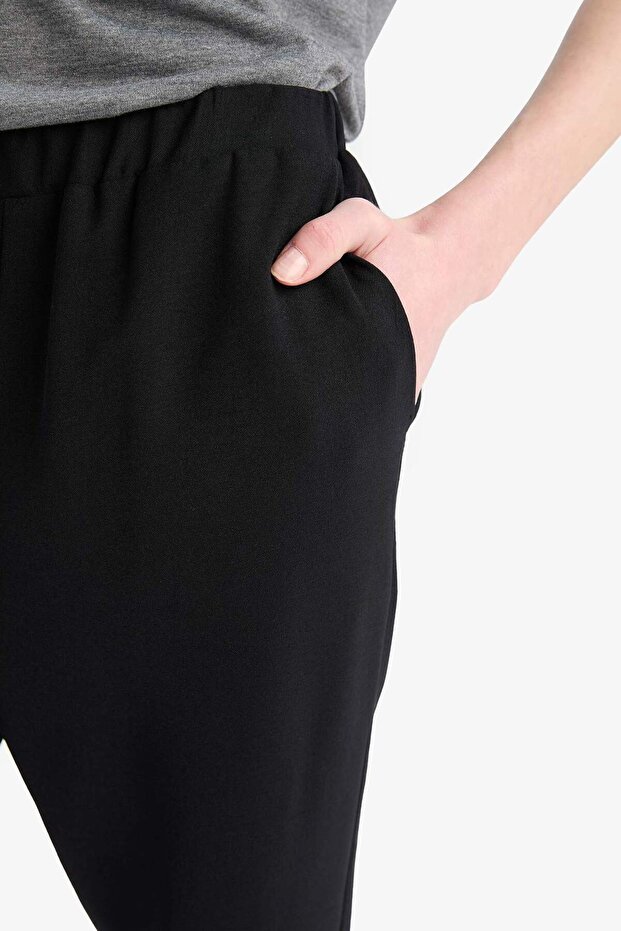 Gerade geschnittene Basic Aerobin-Hose mit Taschen E6769AX25SP - 6