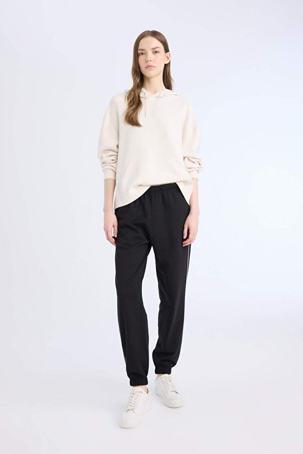 Burgundy Jogger Sweatpants with Pockets, Elastic Waist, Lace-Up, Narrow Leg, Long Size E5976Ax25Sp