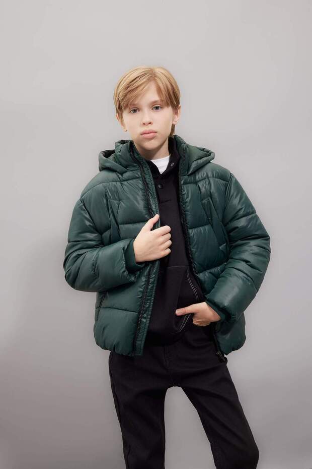 Boy's Water Repellent Hooded Puffer Jacket with Zipper Pocket C5565A824Wn