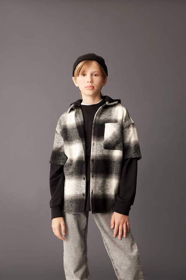 Boy's Oversize Wide Fit Hooded Flannel Long Sleeve Shirt C7510A824Wn