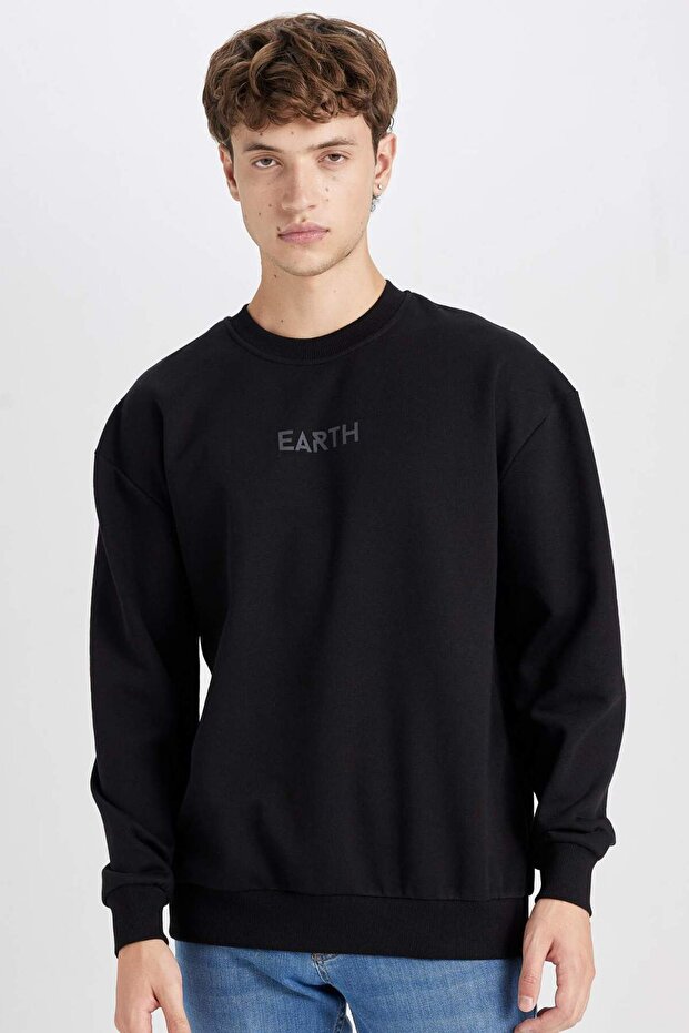 Boxy Fit Crew Neck Printed Sweatshirt V5306Az24Au