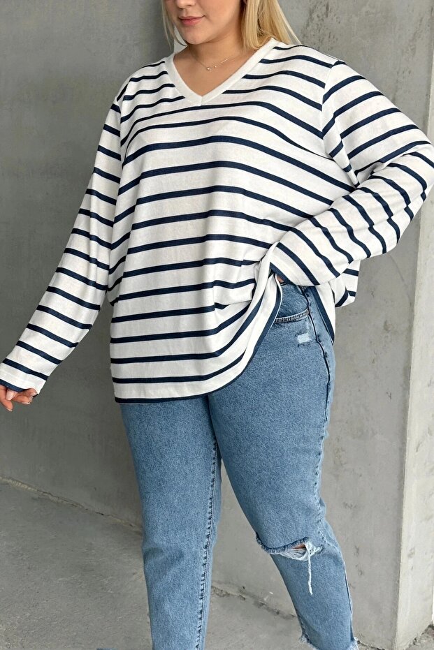 Women's V-Neck Plus Size Oversized Fit Wide Tunic Oversized Slit Striped Long Sleeve Curve Soft Blouse