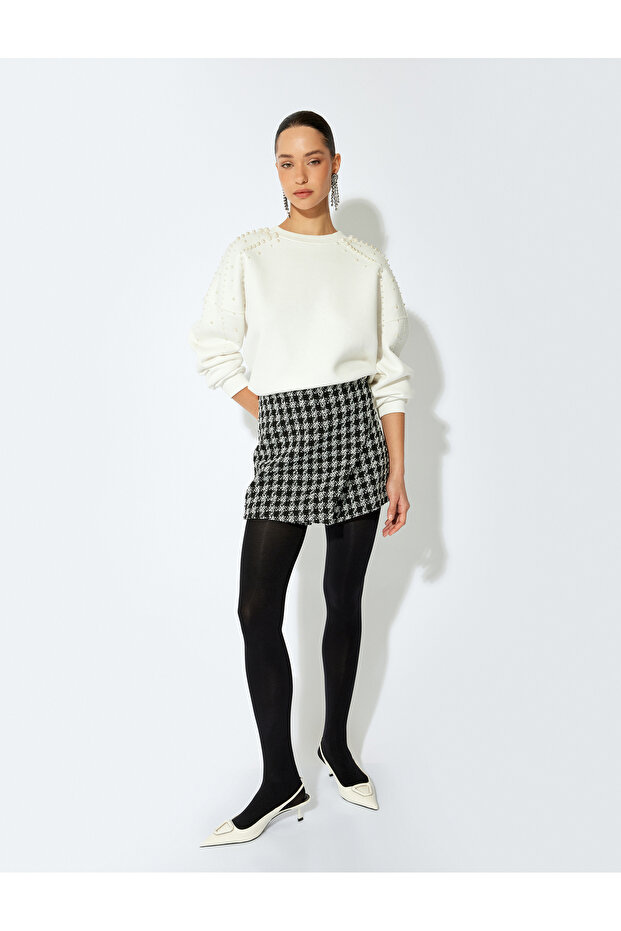 Pearl Processing Detailed Comfortable Fit Three Thread Long Sleeve Crew Neck Sweatshirt