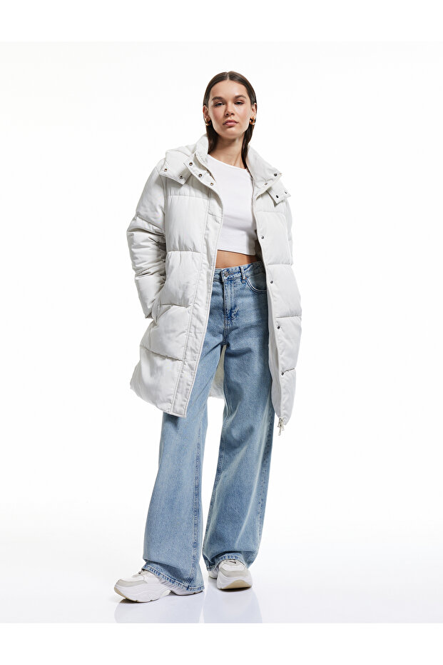 Oversize Puffer Jacket with Hooded Snap Button and Zipper