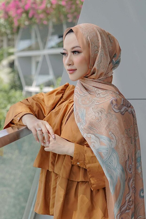 Wave Satin Shawl - Sunset