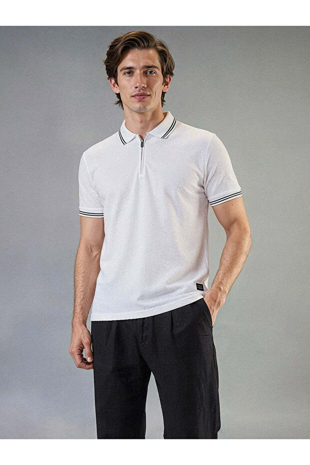 Solid Tipping Collar Neck Regular Fit White Polo T-shirt
