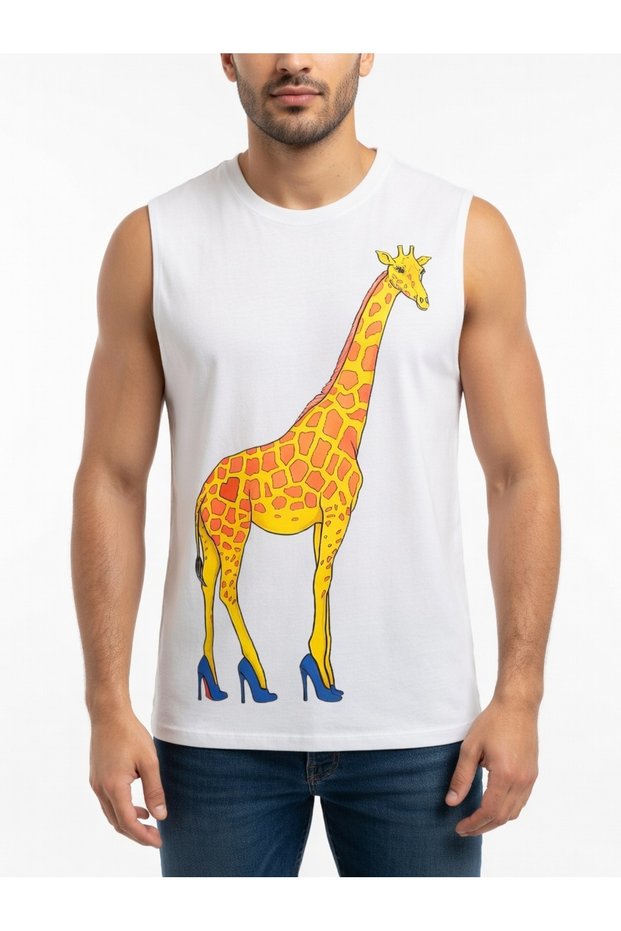 Fashion Hunter Giraffe – Heeled Design T-Shirt / Tank Top (Optional)