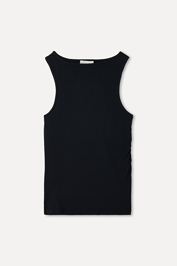 Women's Red Fitted Crew Neck Sleeveless T-Shirt