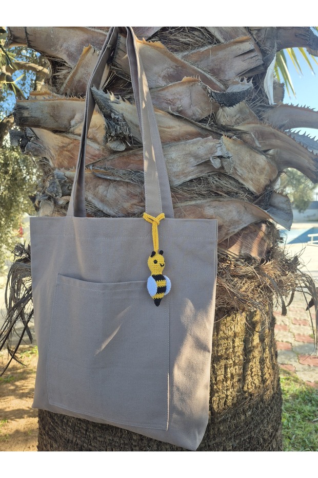 Cream Canvas Front Pocketed , Bee Amigurumi Charm Cloth Tote Shoulder Bag