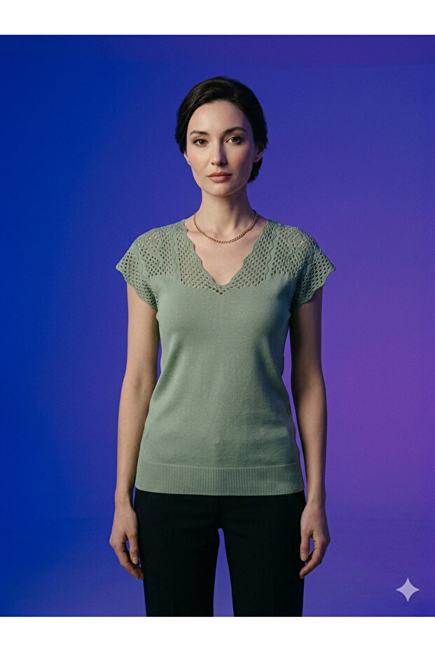 Women's V-Neck Knitted Detail Blouse