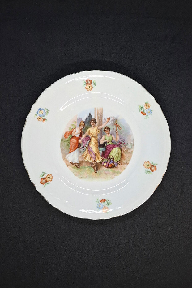 Schumann, Angelica Kauffman Style Porcelain Wall Plate 20 cm