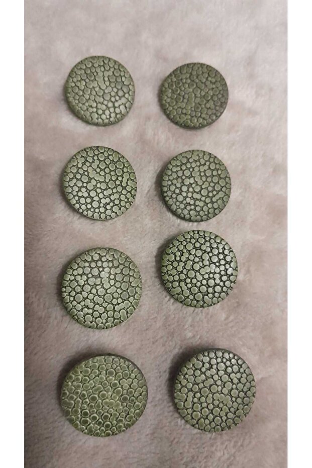Polyester Button 30 Size 20 mm 8 Pieces