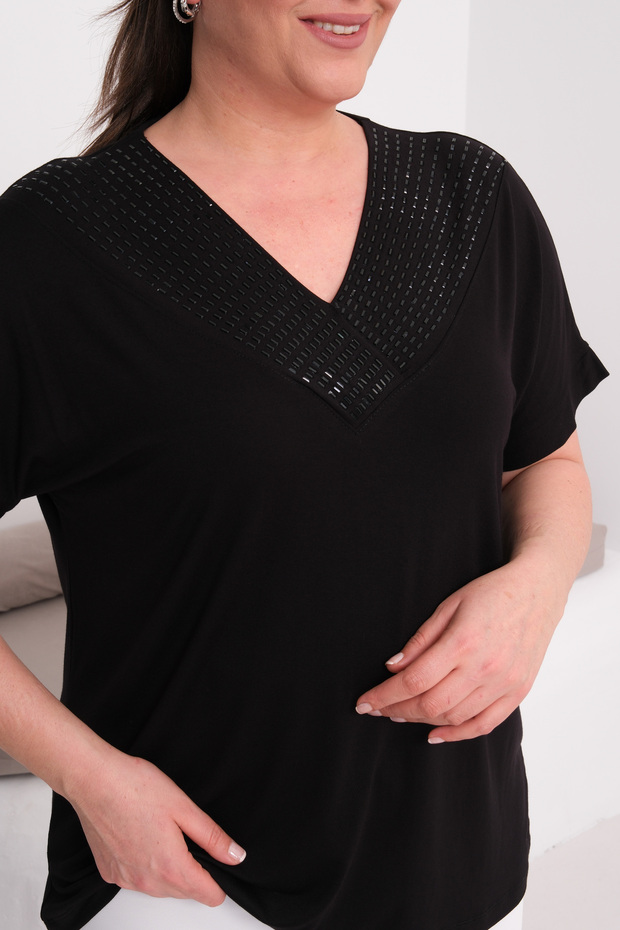 Women's Plus Size Black, Collar Detail V-Neck Blouse 65N39415