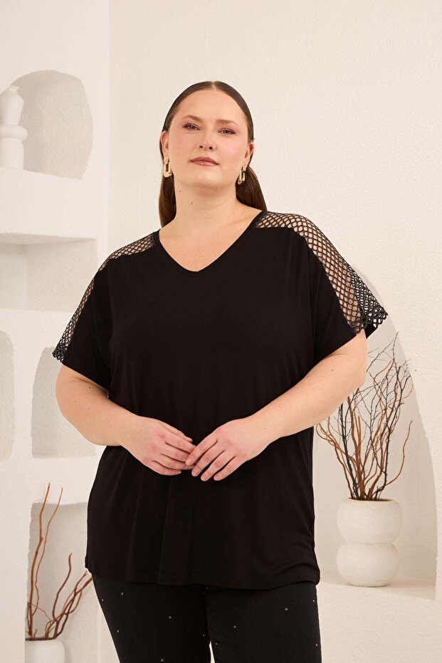 File Paneled Women's Plus Size T-Shirt Black