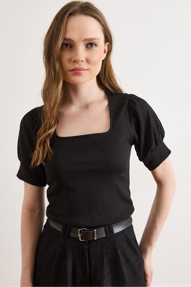 Women's Black Square Collar Sleeve Detail Wrinkled Blouse Blz-19003275