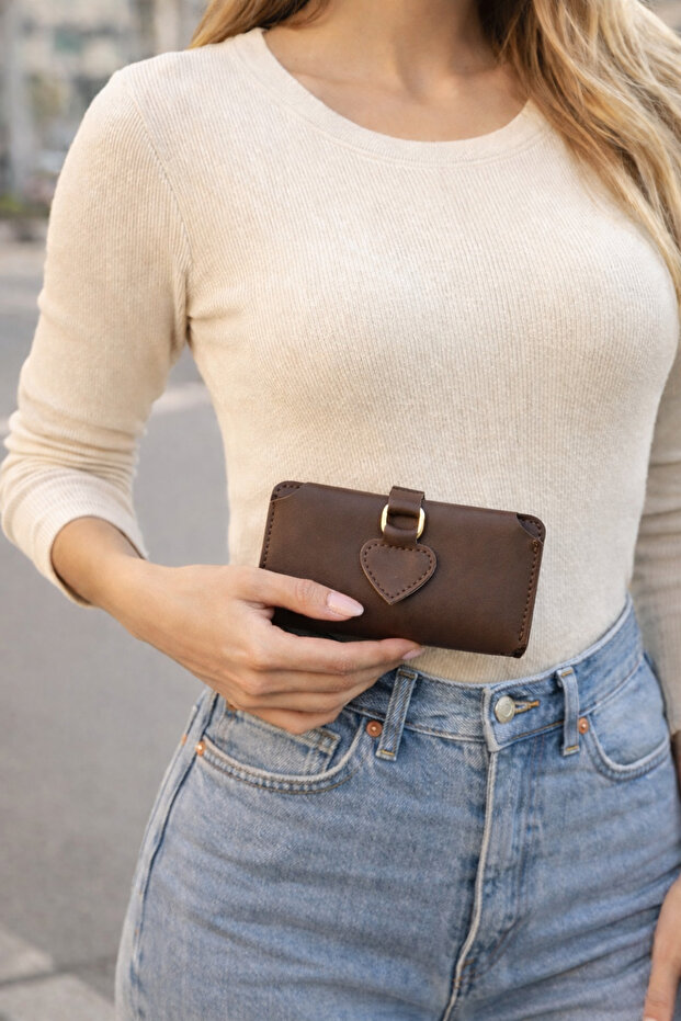 Women's wallet with phone compartment