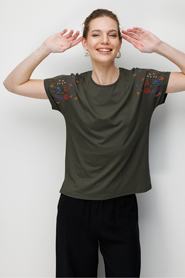 Women's Crew Neck Embroidered Low Sleeve Combed Cotton T-Shirt Khaki
