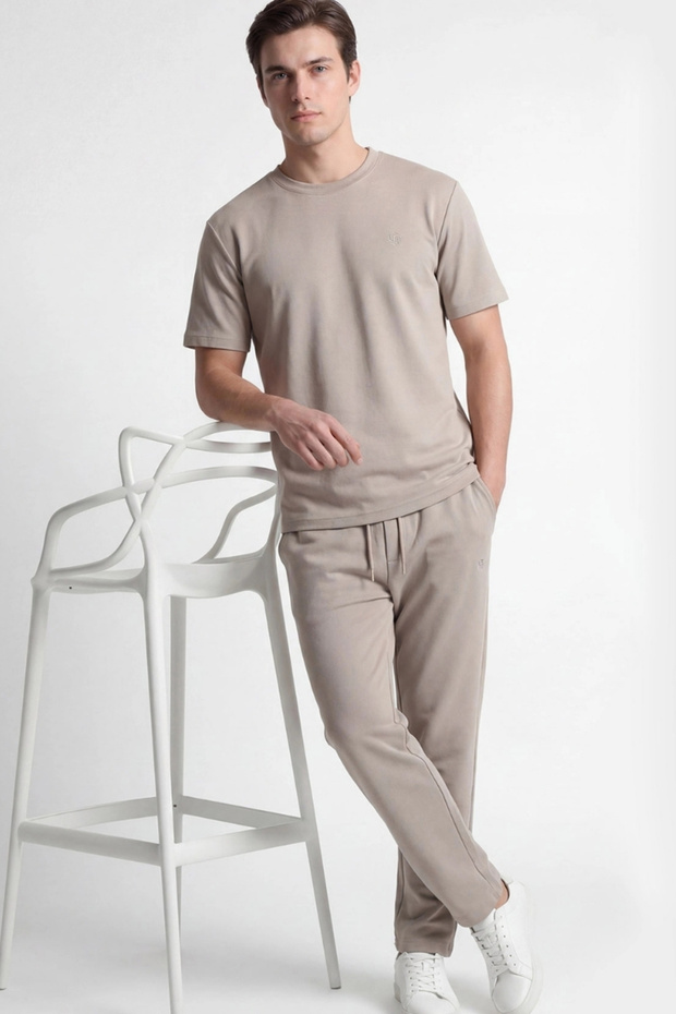 Oversized Short Sleeve Loose Men's Two-Piece Comfortable Cut Casual Summer Suit