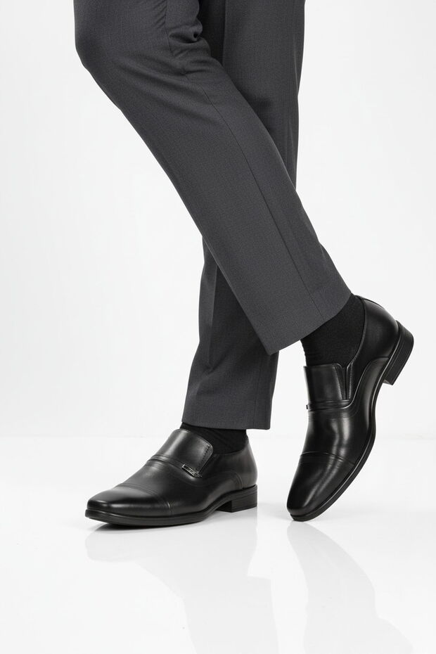 Black Genuine Leather Laceless Men's Classic Shoes