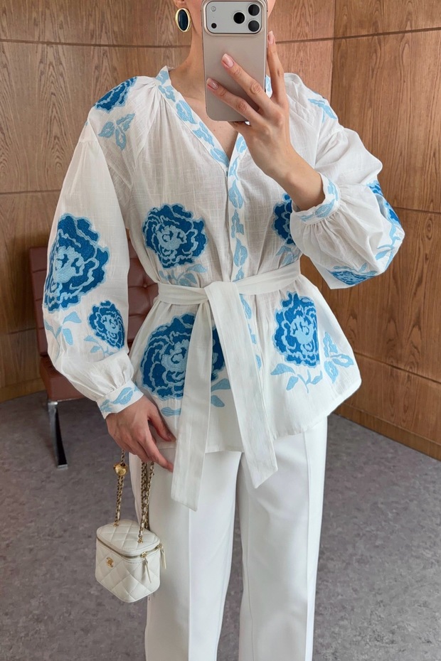Women's Blue Floral Embroidered Balloon Sleeve Shirt