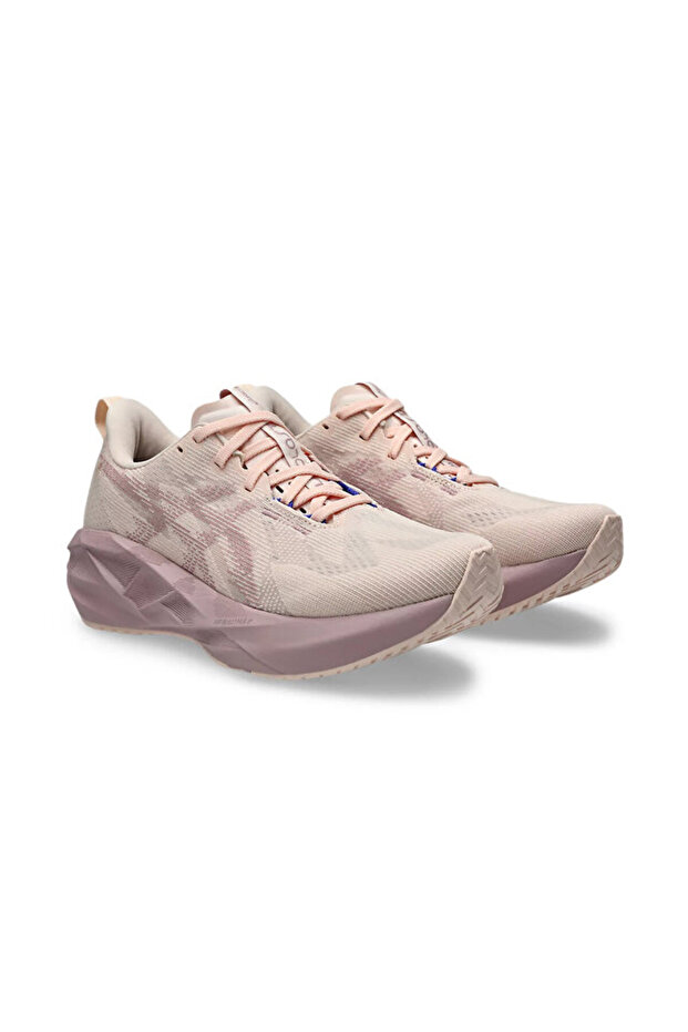 Novablast 5 Kadın Koşu Ayakkabısı 1012B765-702 Pembe - 3