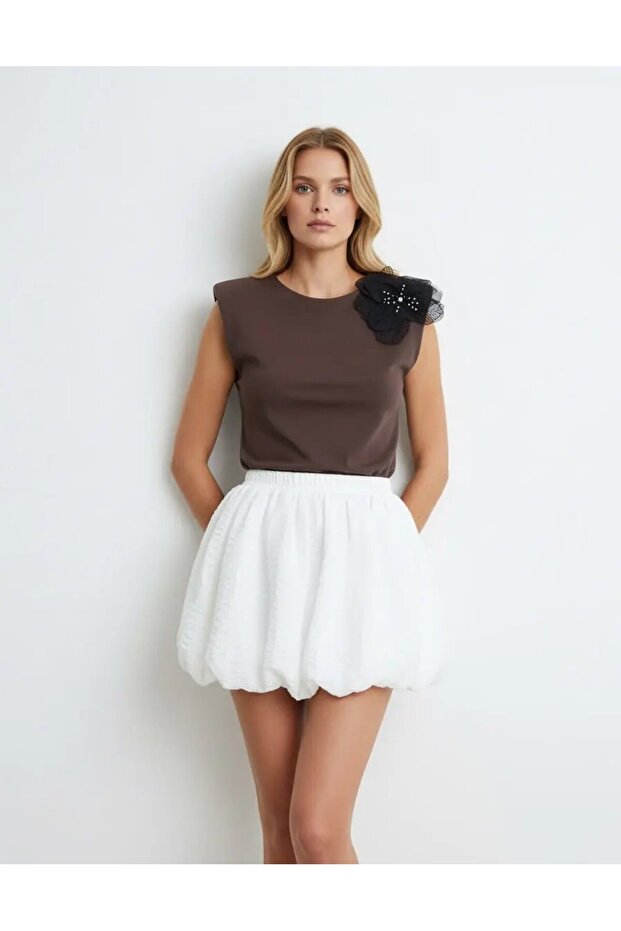 Women's Wide Collar Accessory Detail Shoulders Padded Shoulders Combed Cotton Blouse 26003