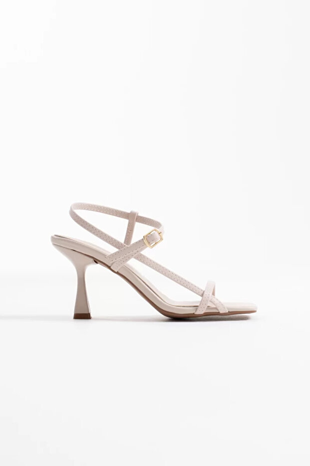 Woman's beige high heeled sandal tr02my01e