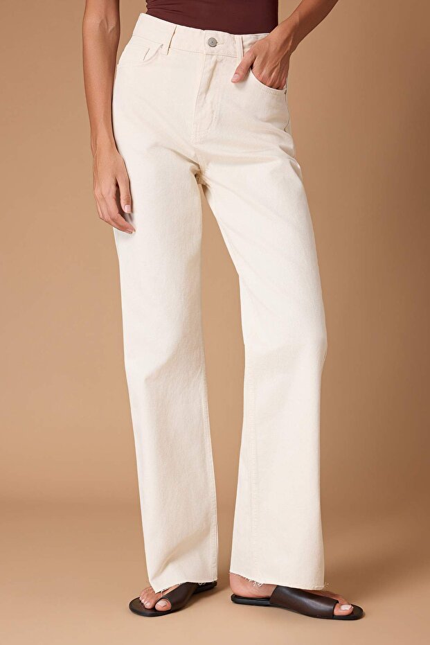 Ekru Paçası Kesikli Yüksek Bel Straight %100 Pamuk Non-Stretch Jeans TWOAW25JE00378 - 3