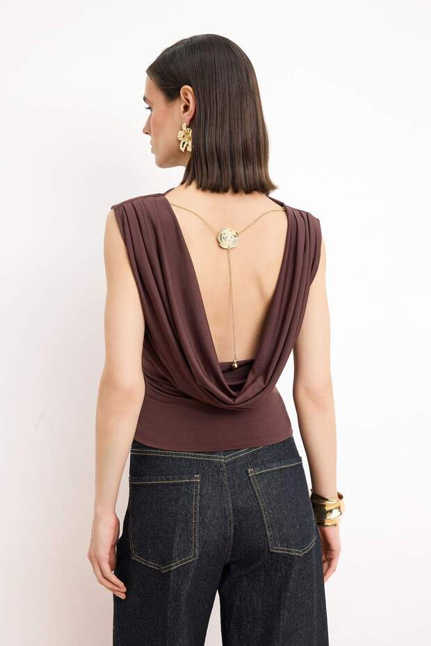Kahverengi Düz Kayık Yaka Kolsuz Örme Sandy Party Bluz TPRSS26BZ00052 - 5