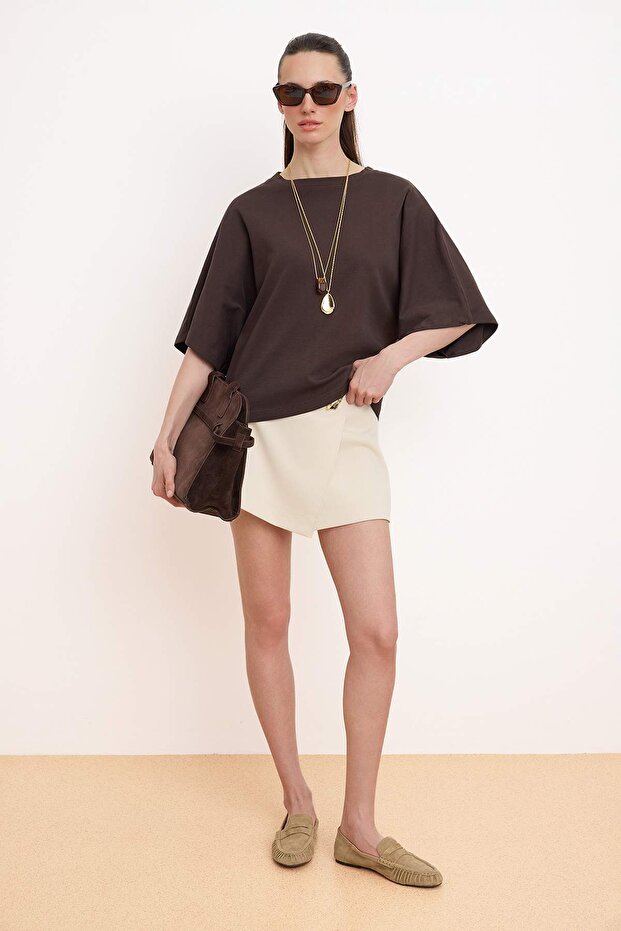 Kahverengi Oversize/Geniş Kalıp Düşük Kol Kısa Kollu Soft Touch Örme T-shirt TWOSS26TS00221 - 2